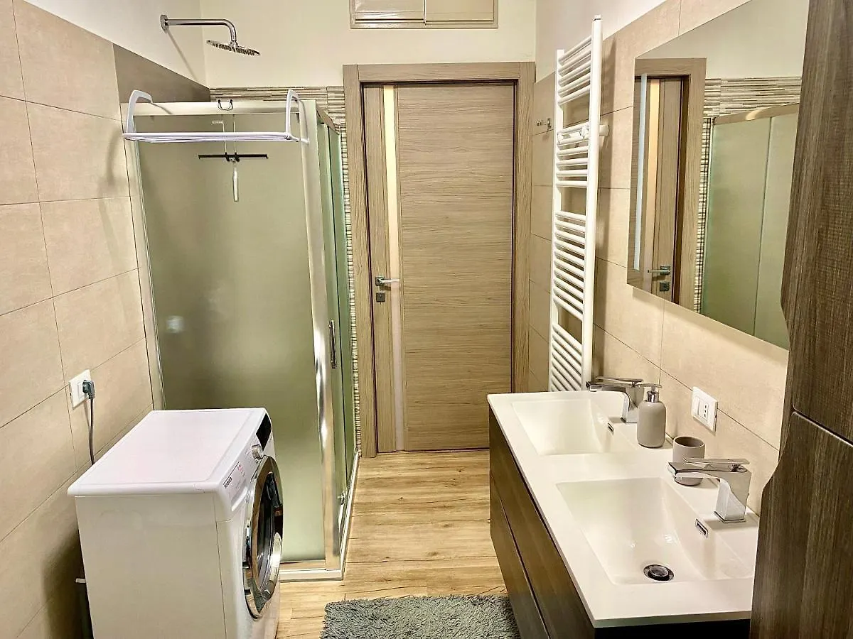 招待所 Golden Suite Marta Malpensa Milano-Laghi 布斯托阿西齐奥 意大利
